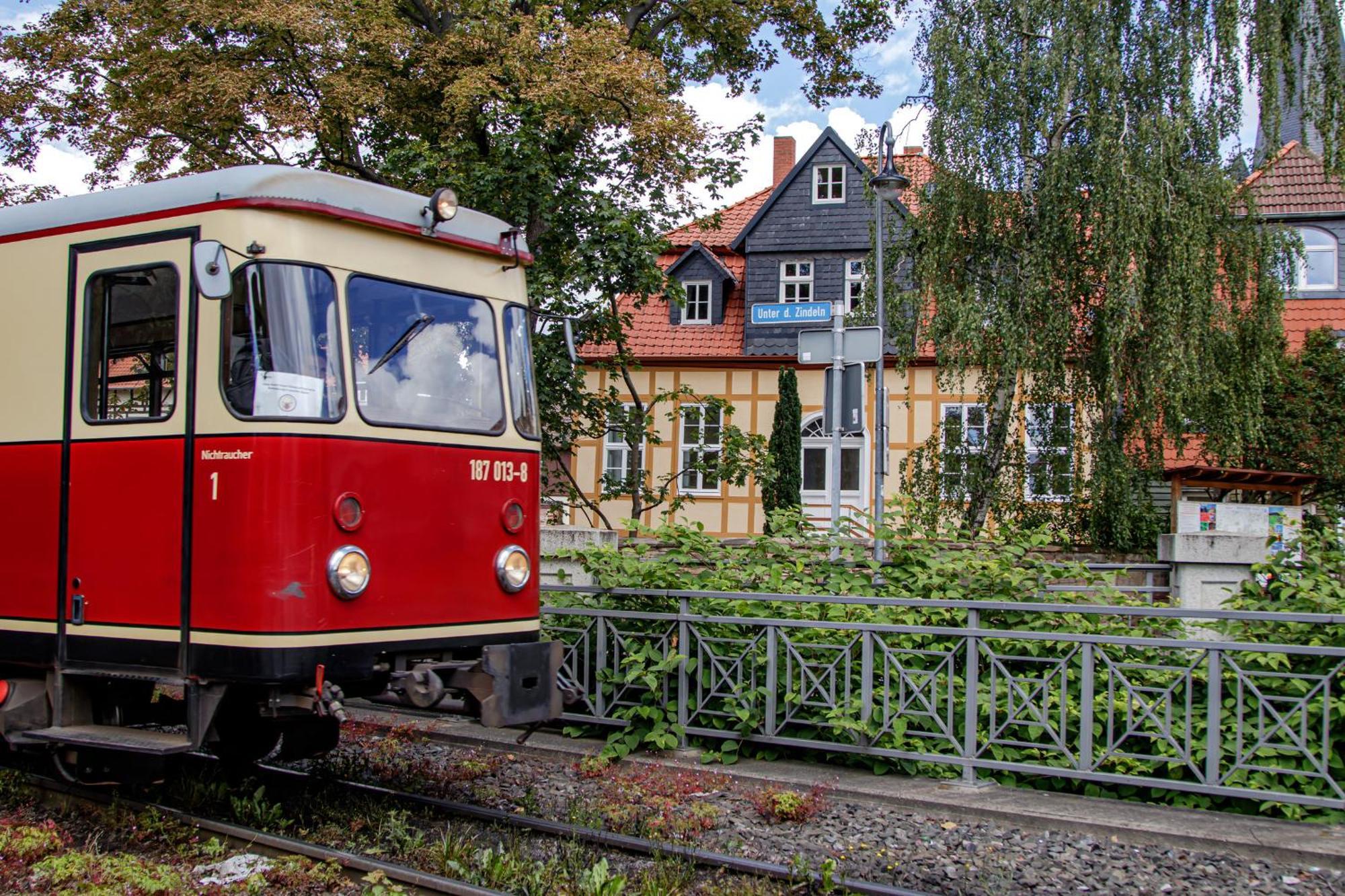 Harztraeume No1 # Parkplatz # Altstadt # Brockenbahn Wernigerode Buitenkant foto
