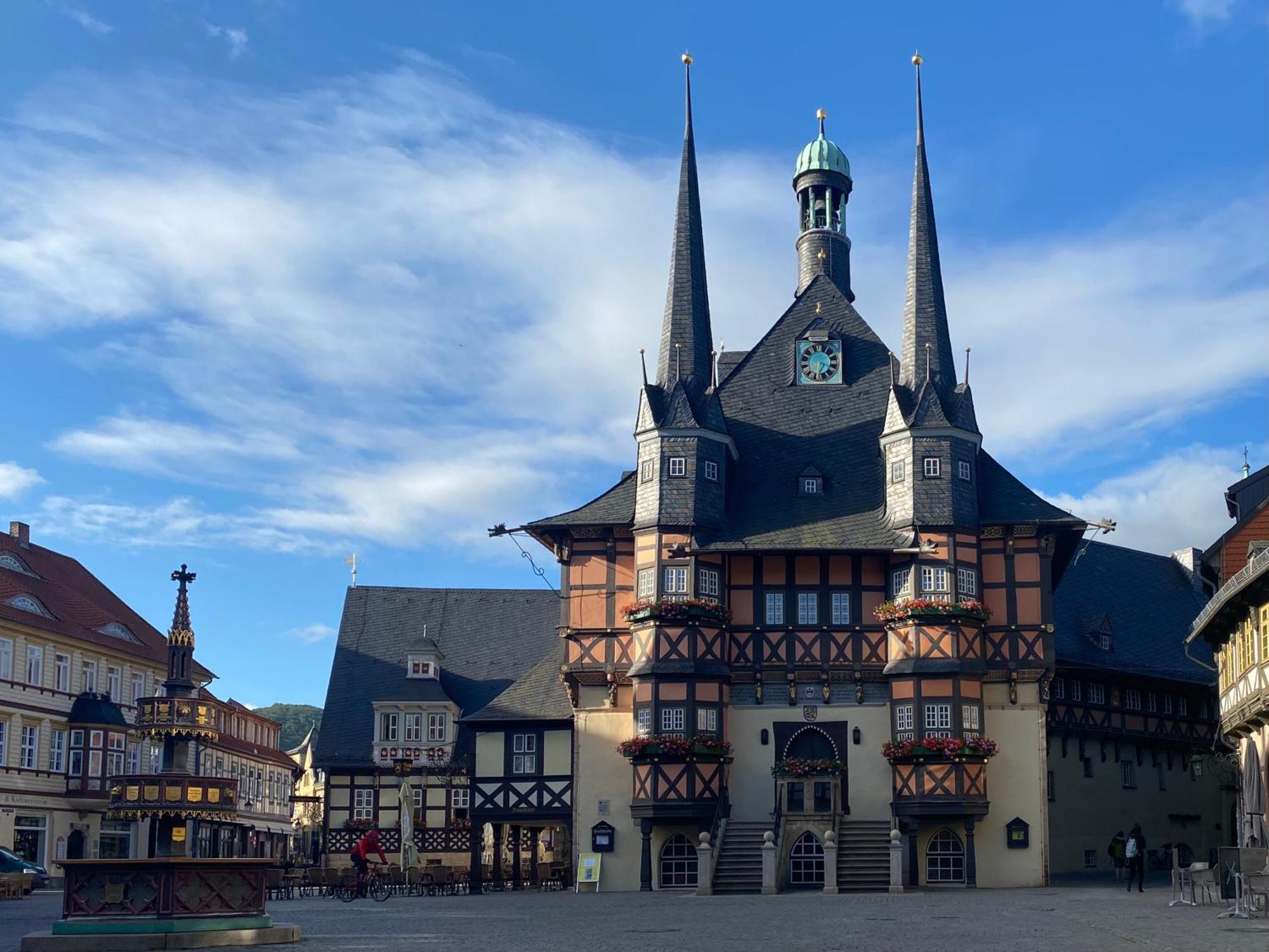 Harztraeume No1 # Parkplatz # Altstadt # Brockenbahn Wernigerode Buitenkant foto